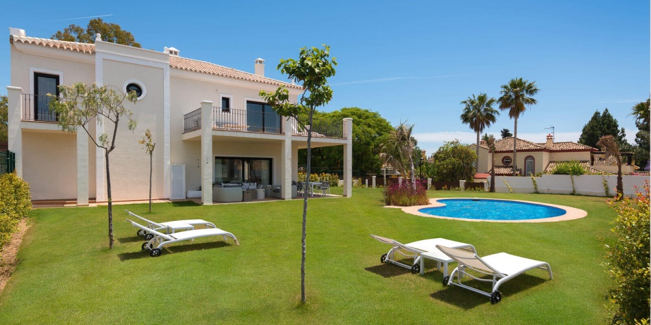 Exterior. Oasis de Guadalmina Baja. Luxury villas in Marbella. House 8